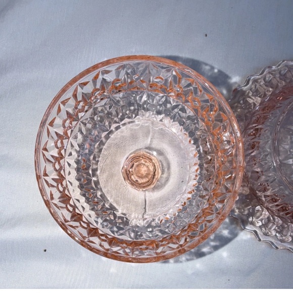 Vintage Pink Depression Glass Round Covered Butter Dish - Diamond Point - Picture 6 of 13